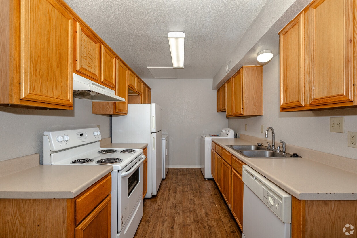 Primary Photo - Park Ridge Apartments