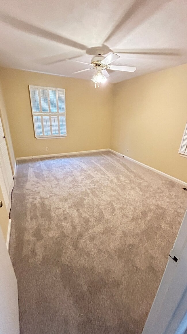 Foto del edificio - 2518 Savannah Rd