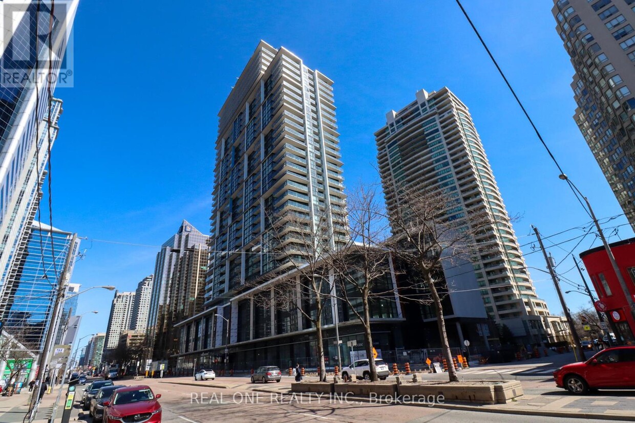 Primary Photo - 4955-4955 Yonge St