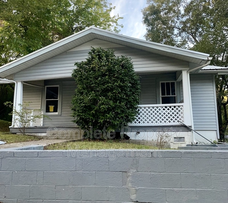 1076 Green St, Birmingham, AL 35217 House Rental in Birmingham, AL