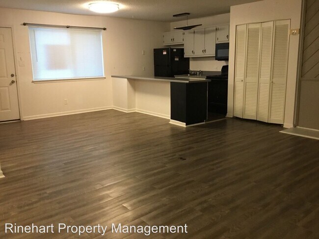 Building Photo - 1420 Riverview Rd