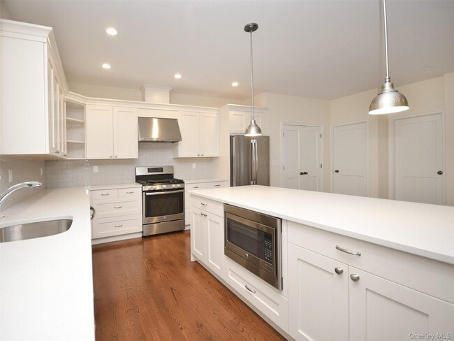 Building Photo - 30 Dunes Ln