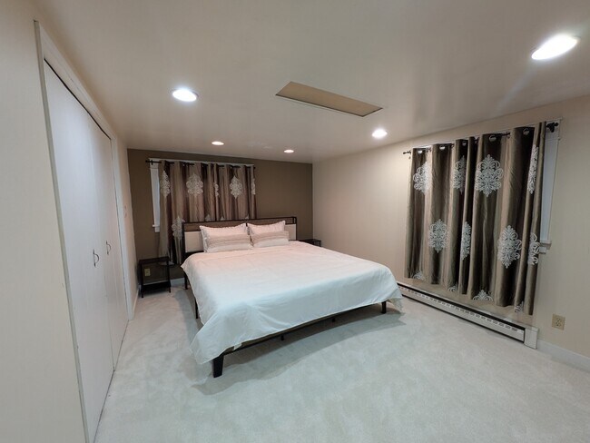 Foto del edificio - 11518 30th Ave NE