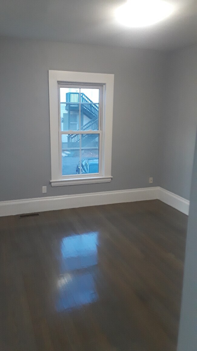 Third bedroom - 434 N Main St