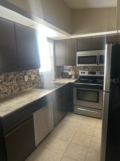 Foto del edificio - 1793 Hampton Ln