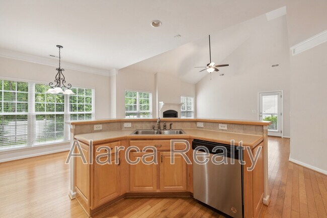 Foto del edificio - 131 Ivy Creek Ln