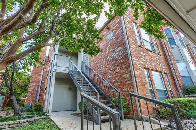 Foto del edificio - 12660 Hillcrest Rd