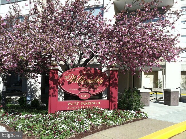 Foto del edificio - 5500 Friendship Blvd