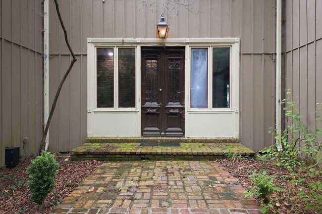 Foto del edificio - 5612 Stanford Ct