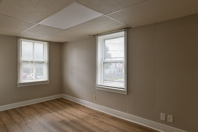 Foto del edificio - 226 W Simpson St