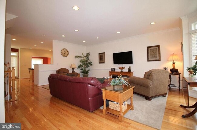 Building Photo - 4553 Fair Valley Dr