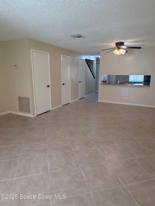 Building Photo - 124 San Juan Cir
