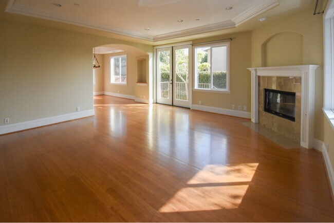 Foto del edificio - 2212 Marshallfield Ln