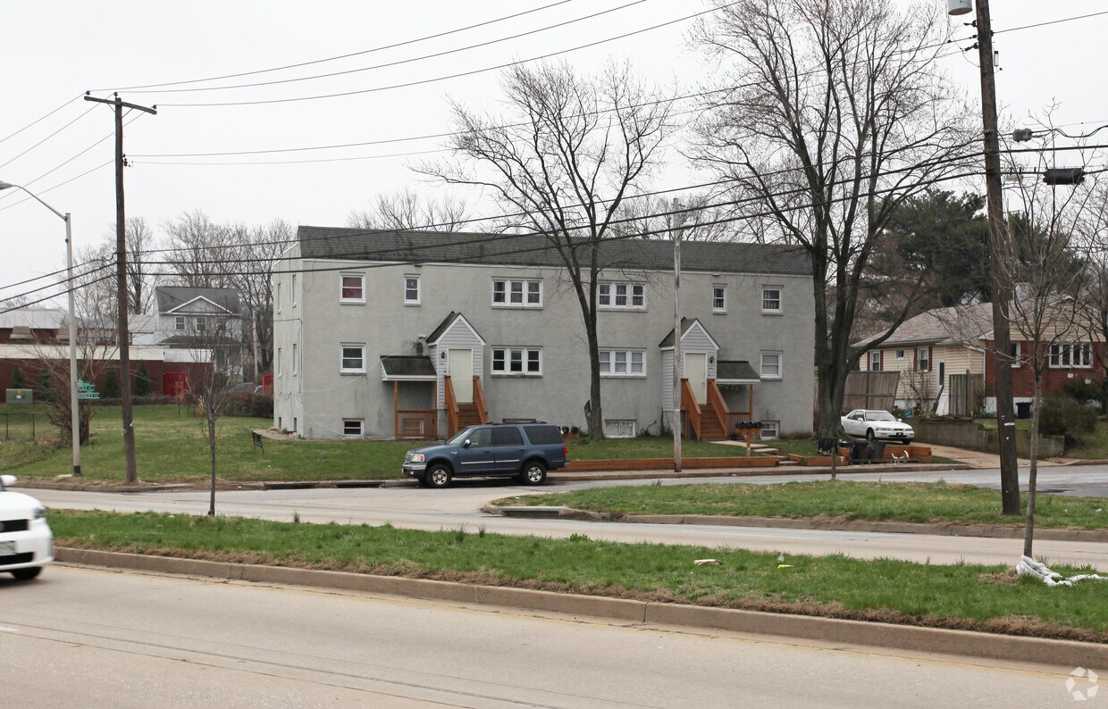 Foto del edificio - 3201-3203 Lily Ave
