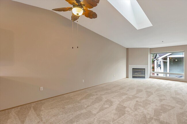 Building Photo - 12323 NE 97th St