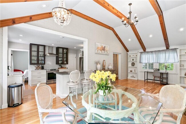 Foto del edificio - 1359 Scott Blvd