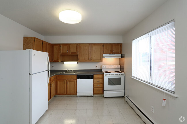 Kitchen - Sleeping Giant Apartments