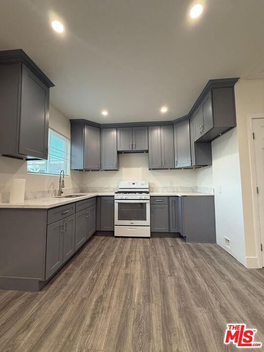 Foto del edificio - 6942 Atoll Ave