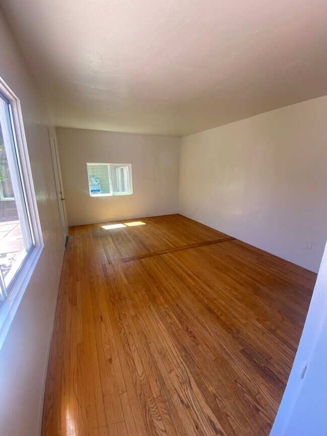 Foto del edificio - Beautiful upgraded home near Cal Poly and Foothill Blvd!