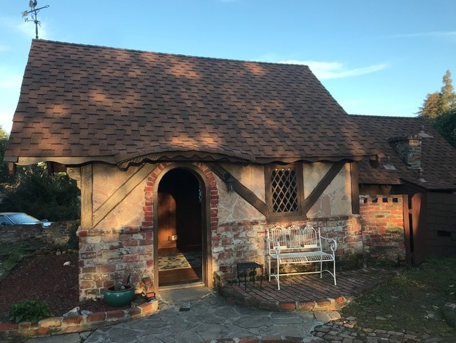 Adorable Storybook Studio Cottage House For Rent In Vallejo Ca
