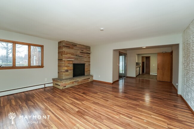 Foto del edificio - 150 E 272nd St