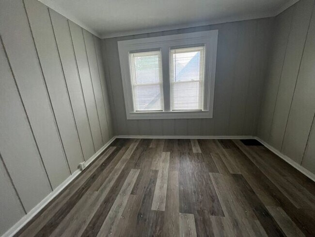 Foto del edificio - Gorgeous Townhome on the City's Eastside