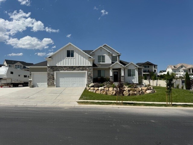 Foto del edificio - 2795 E Lakeside Dr