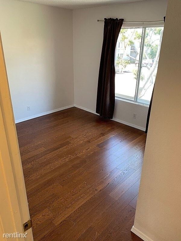 Building Photo - 2 br, 1 bath Apartment - 26166 Los Viveros B