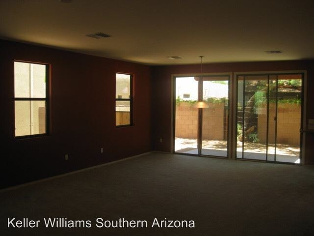Foto del edificio - 3 br, 2.5 bath House - 1554 N. Lee Lofts Lane