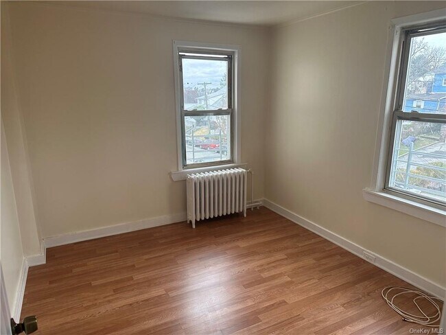 Foto del edificio - 410 E 5th St