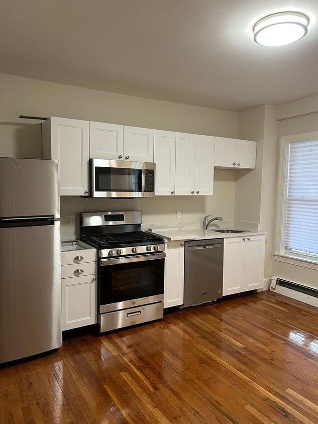 223 Albion St Unit 1, Wakefield, MA 01880 Apartments in Wakefield, MA