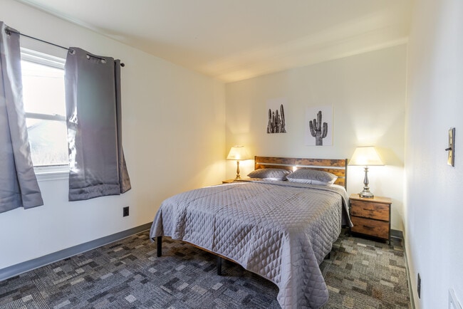 Building Photo - 3737 Sturgis Rd