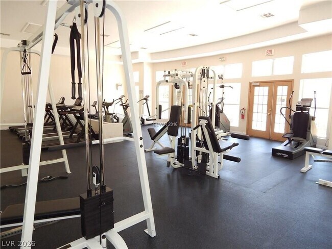 Foto del edificio - 8070 Arcadian Ln