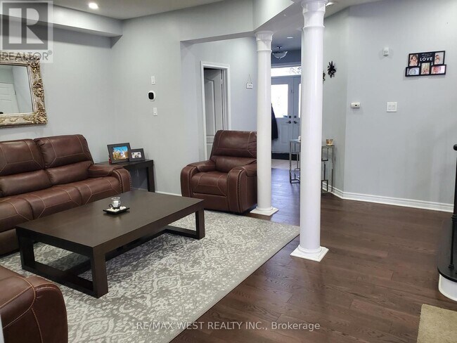 Building Photo - 63 Village Lake Crescent