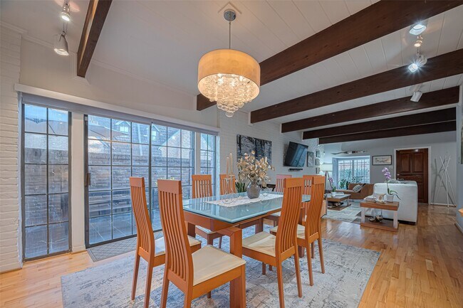 Foto del edificio - 5368 Brownway St