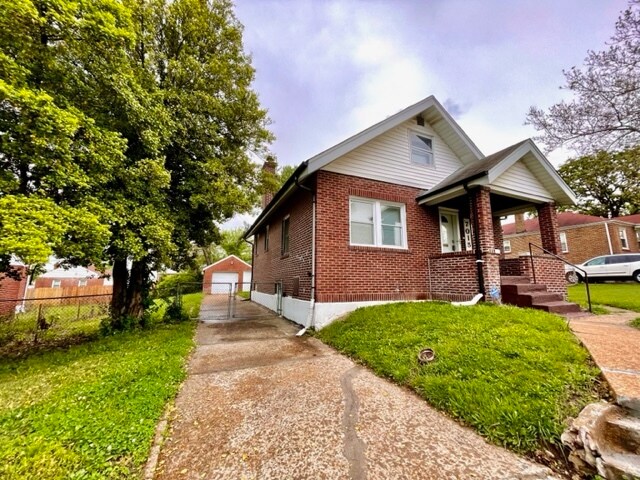 Primary Photo - 7015 Stratford Ave