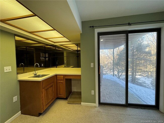 Building Photo - 35 Hearthstone Dr