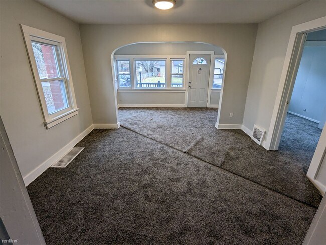Building Photo - 2 br, 1 bath House - 840 Griffith St