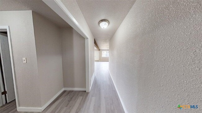 Foto del edificio - 2018 Shoemaker Dr