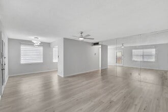 Building Photo - 481 Burgundy P