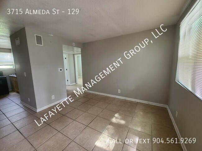Building Photo - 3715 Almeda St