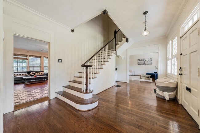 Foto del edificio - 1711 Stark Ave