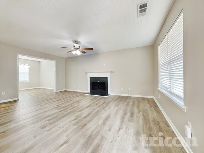 Foto del edificio - 30 Kendall Ln