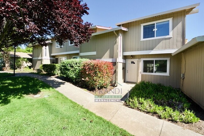 Building Photo - 1 Oliva Dr