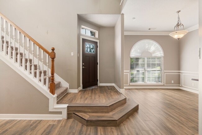 Building Photo - 3062 Lake Island Dr