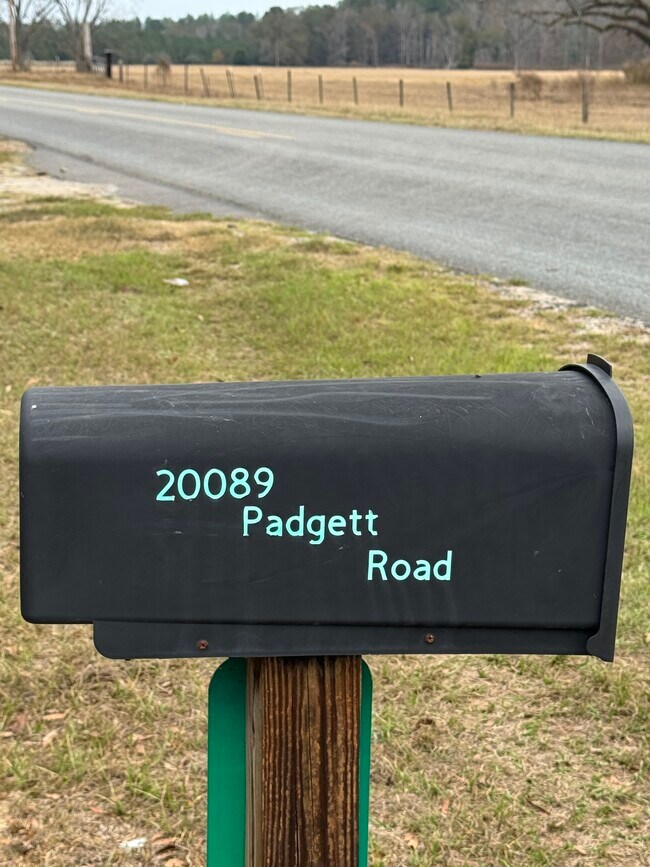 Foto del edificio - 20089 Padgett Rd