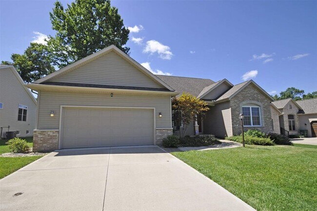Foto del edificio - 18416 Summer Wind Ln