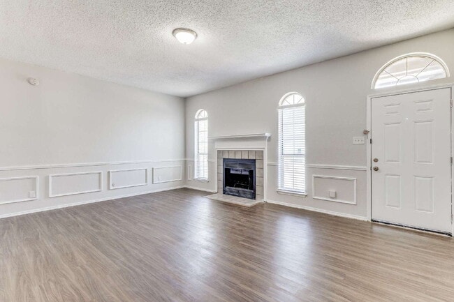 Foto del edificio - Easy Access to Highways with this 3BR in Arlington