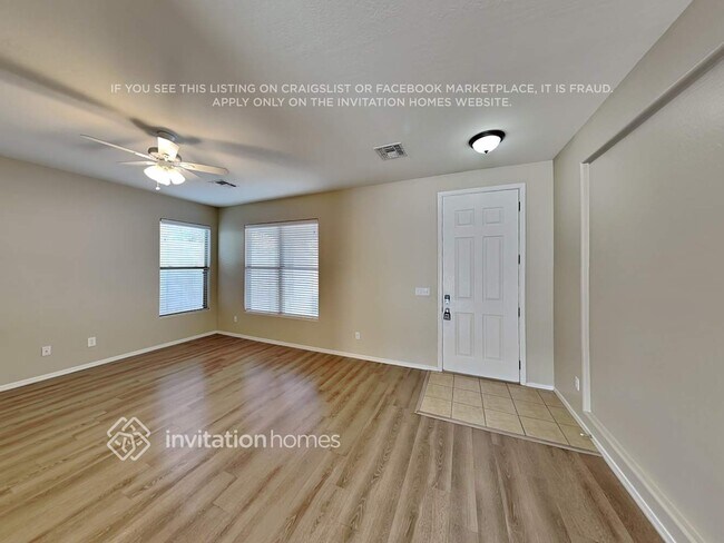 Foto del edificio - 3825 S 100th Ave