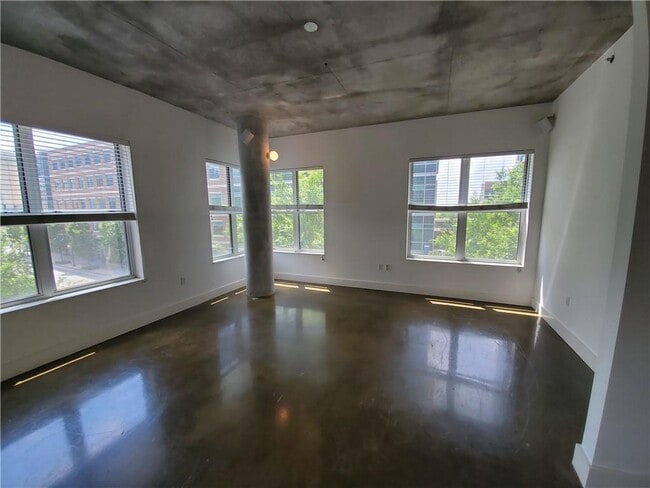 Foto del edificio - 845 Spring St NW